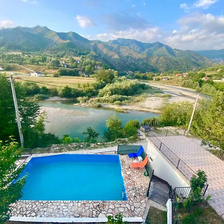 펜션 Neretva River 코니츠